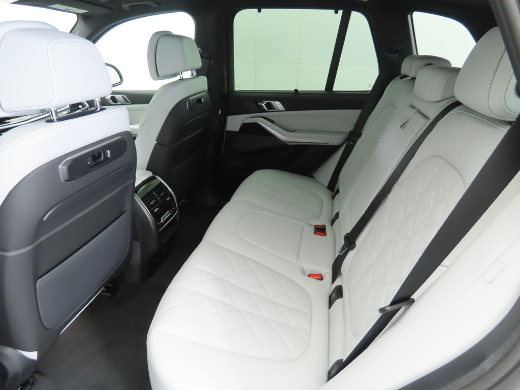 Thumbnail: 2026 BMW X5 - 22