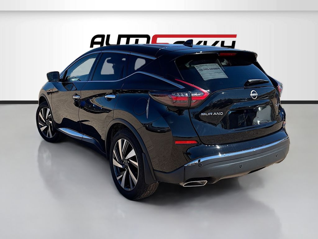 Used 2023 Black Nissan SL image 5