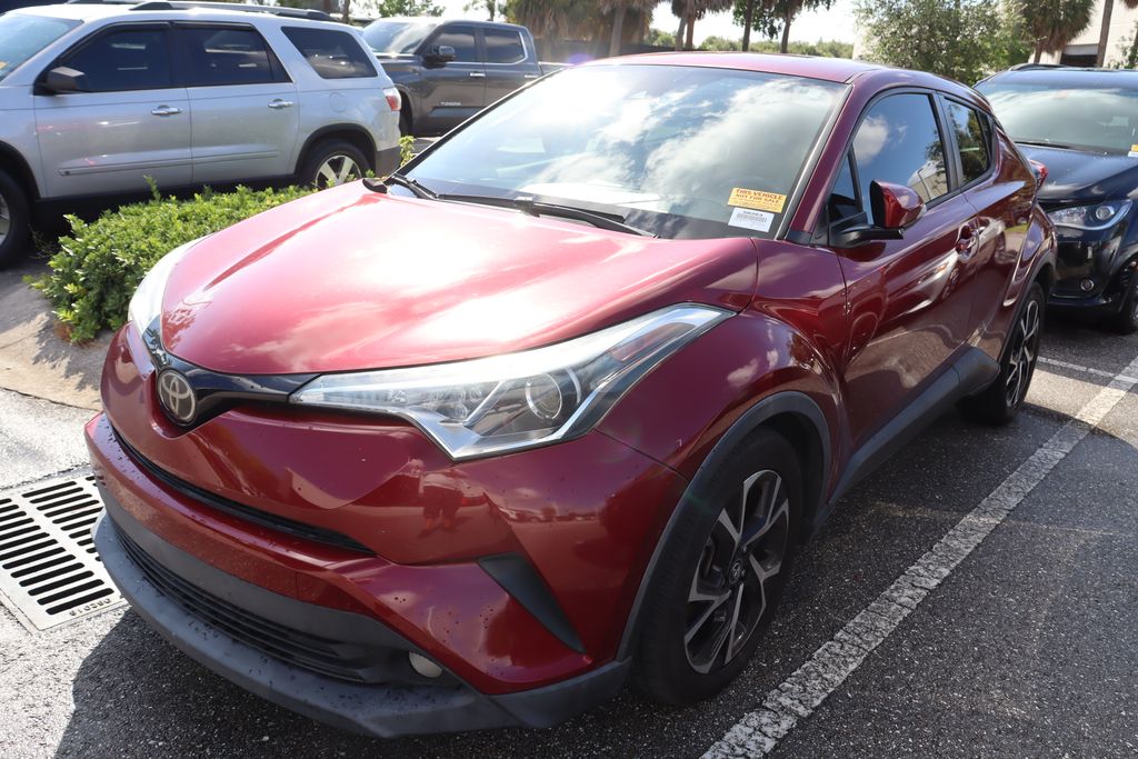 2018 Toyota C-HR XLE 2