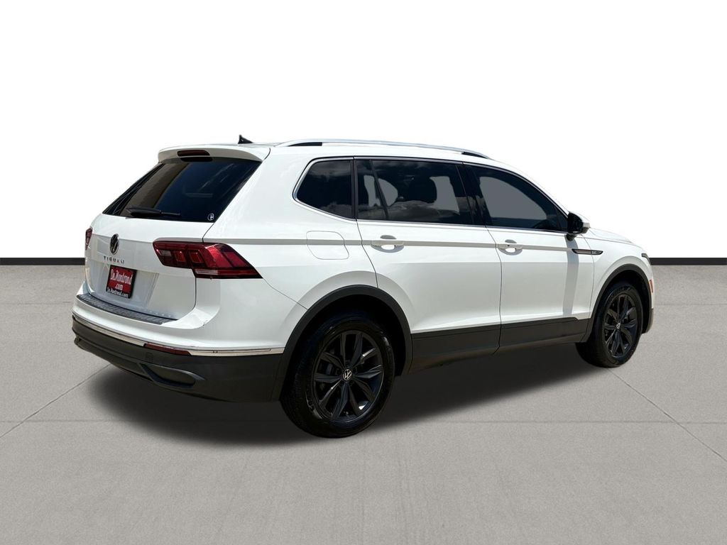 2024 Volkswagen Tiguan 2.0T SE - 4