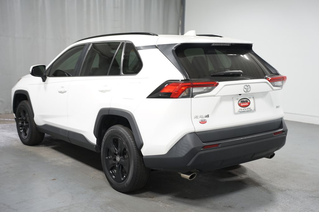 2021 Toyota RAV4 XLE 6