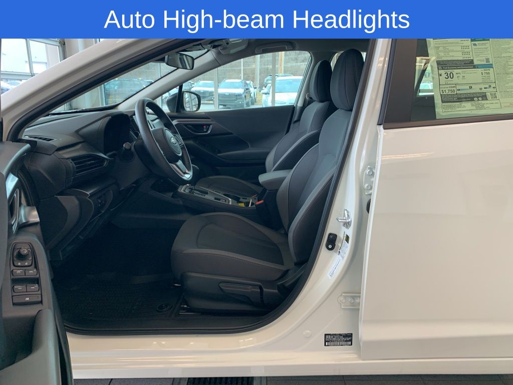 New 2025 White Subaru Base image 3