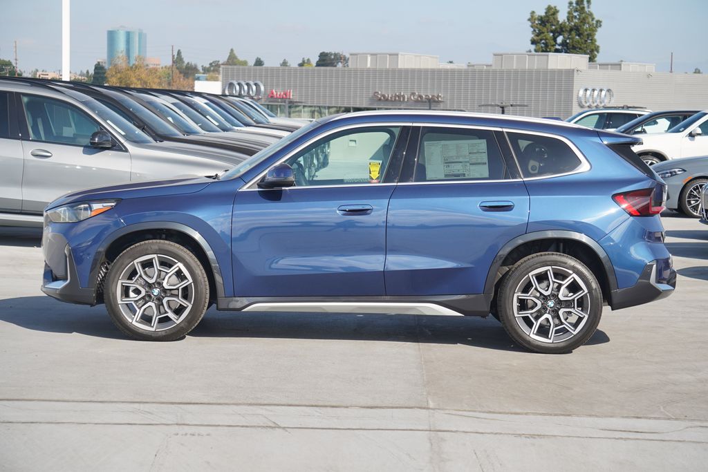 2025 BMW X1 xDrive28i 4