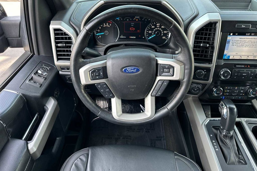 2019 Ford F-150 Lariat 16