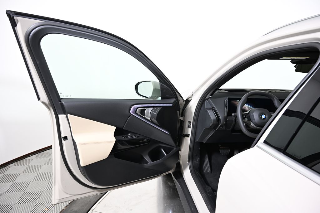 Thumbnail: 2026 BMW X3 - 21