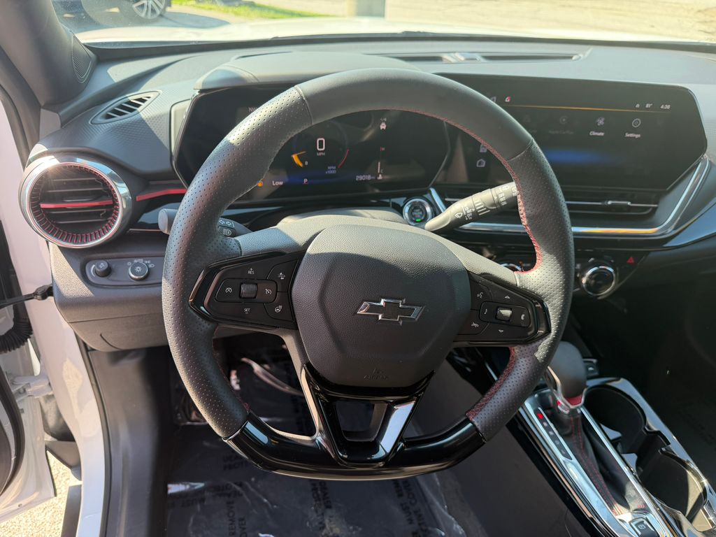 Used 2025 Chevrolet Trax SUV