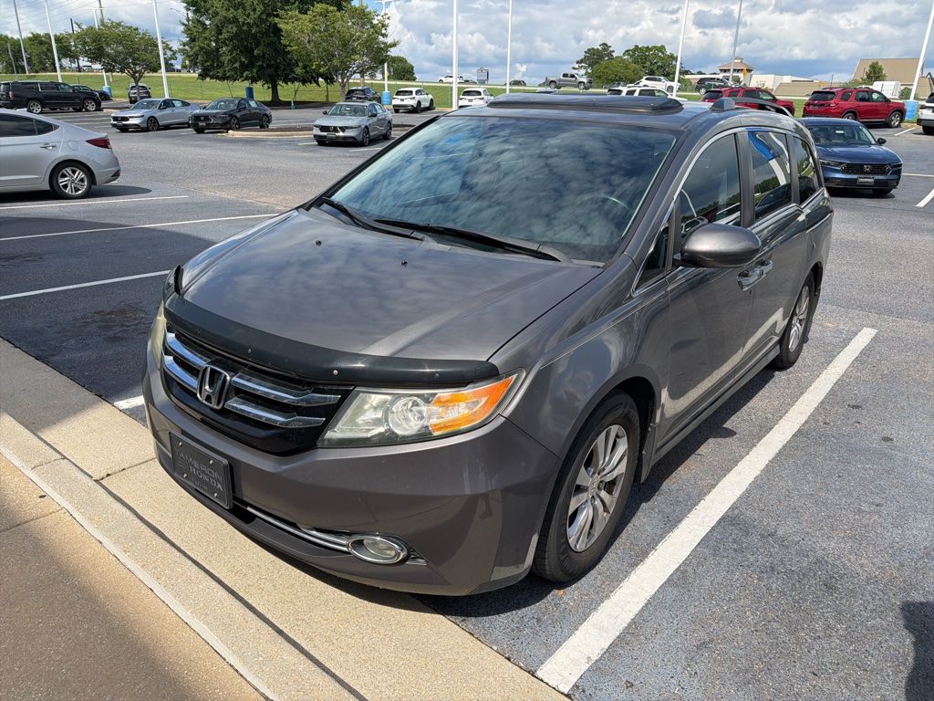 View vehicle photo 2