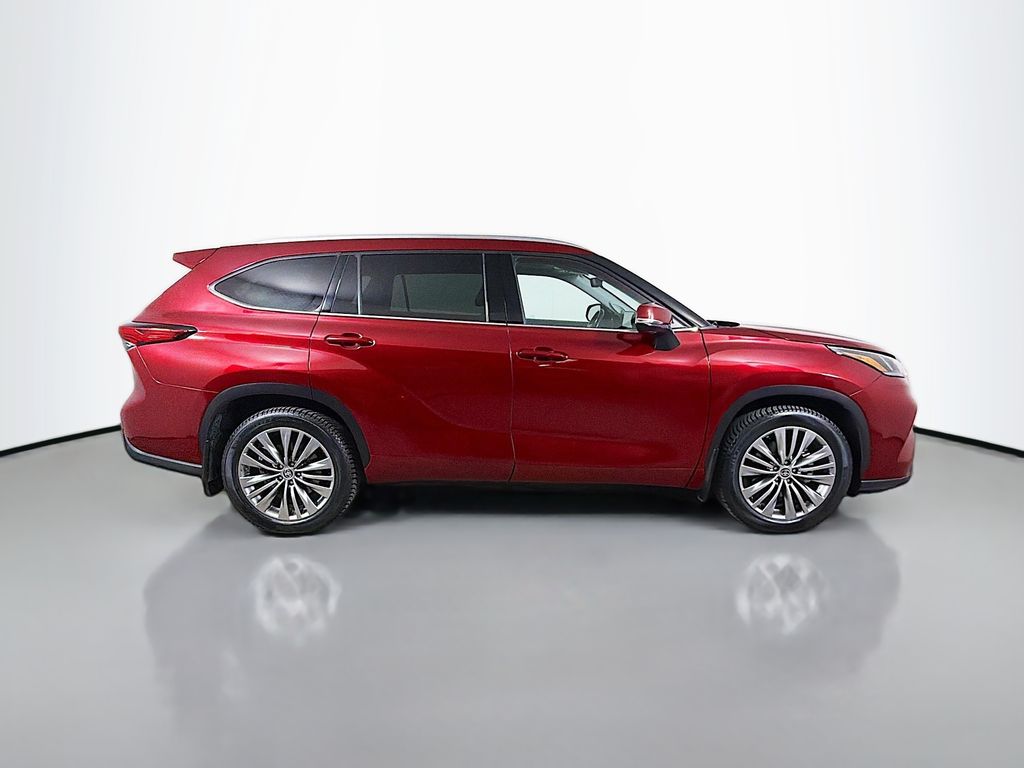 Used 2021 Toyota Highlander SUV
