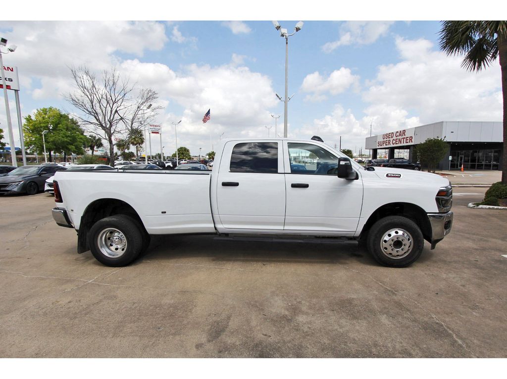 2025 Ram 3500 Tradesman - 4