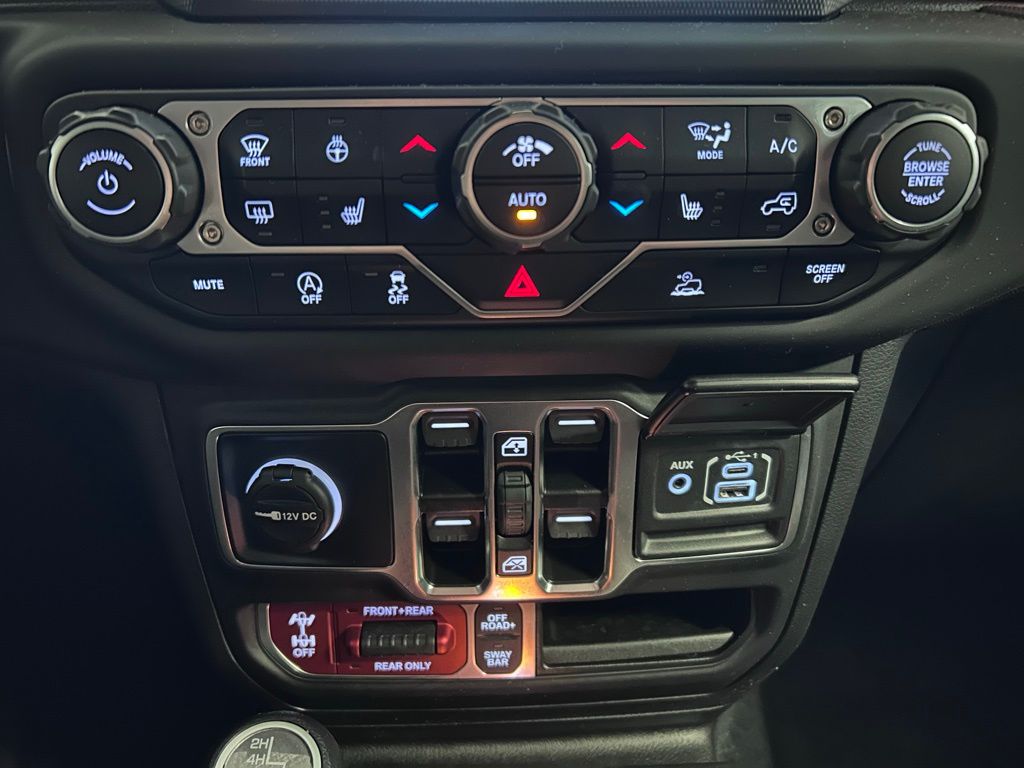 used 2023 Jeep Gladiator car, priced at $38,917