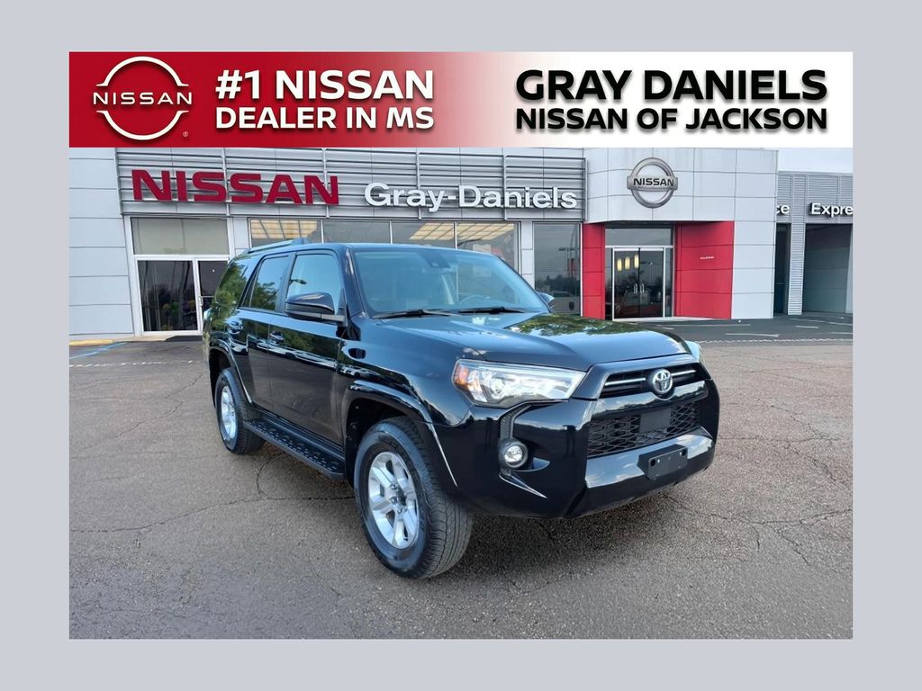 2023 Toyota 4Runner SR5 4WD