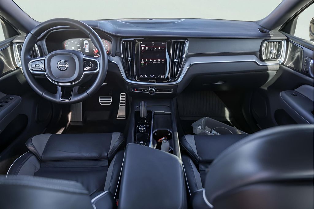 Used Car 2022 Volvo S60  B5 R-design For Sale Under $25,000 In Austin, Texas