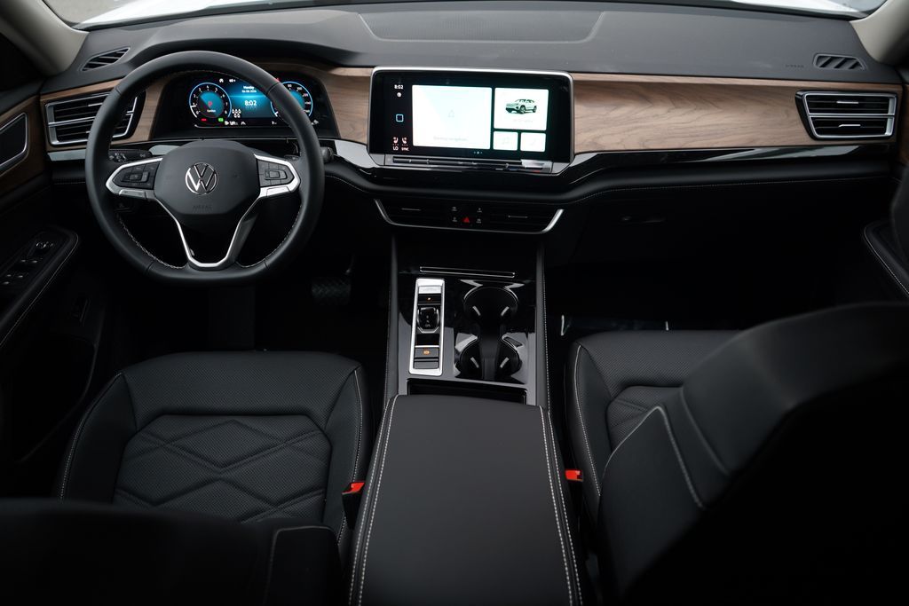 Thumbnail: 2026 Volkswagen Atlas - 9