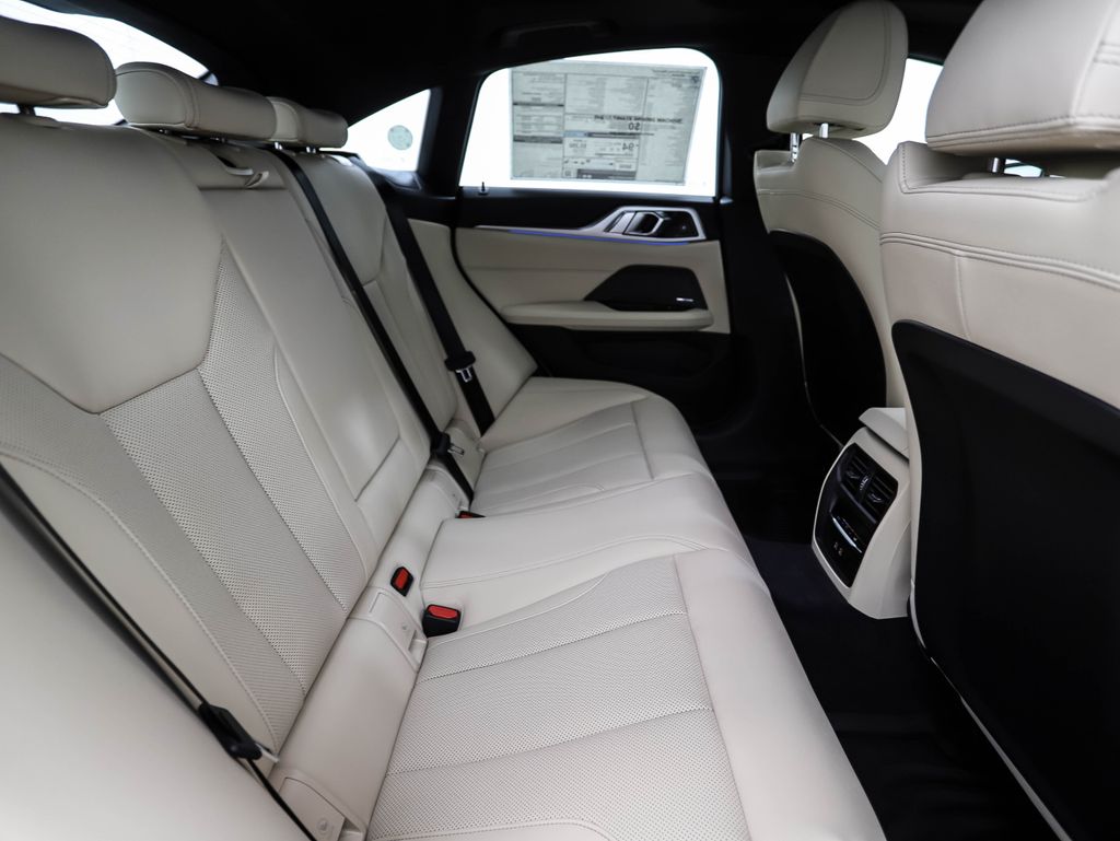 Thumbnail: 2025 BMW i4 - 27