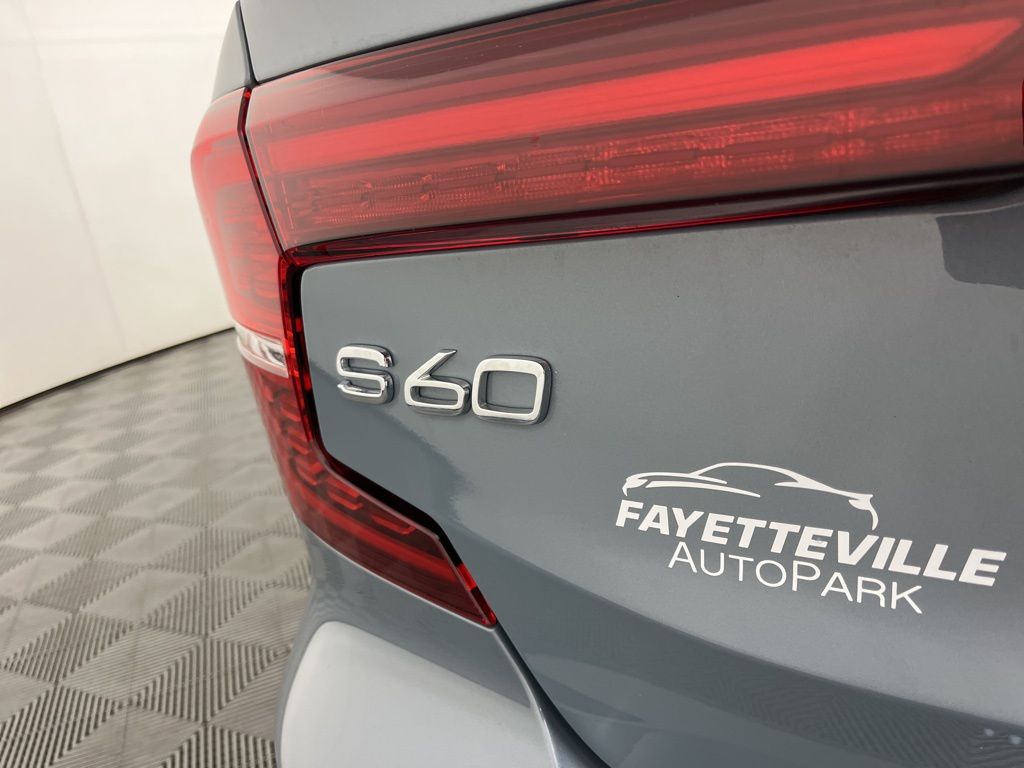 Thumbnail: 2024 Volvo S60 - 4