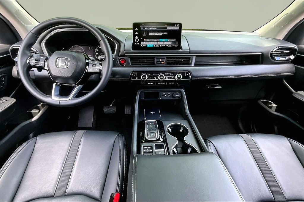 2025 Honda Pilot EX-L - Photo 7