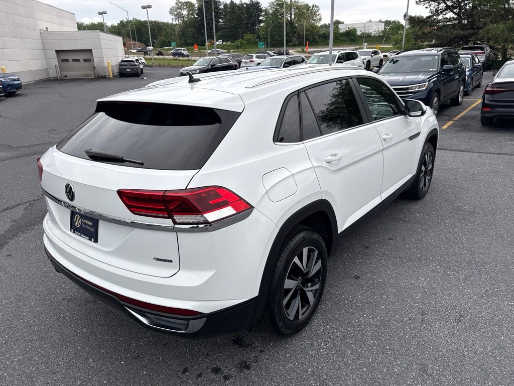2023 Volkswagen Atlas Cross Sport 2.0T SE White at Sutliff Volkswagen