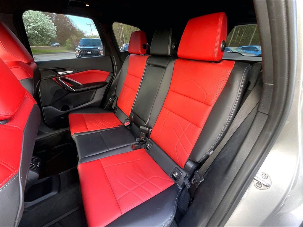 2024 BMW X1 — photo 25