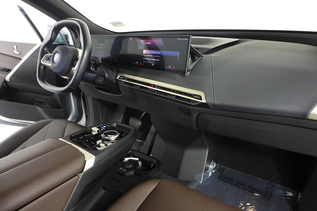 Thumbnail: 2023 BMW iX - 12