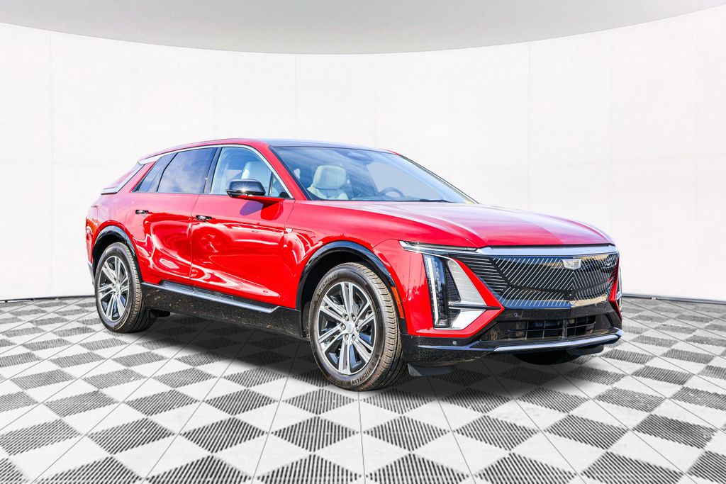 2024 Cadillac LYRIQ Luxury 7