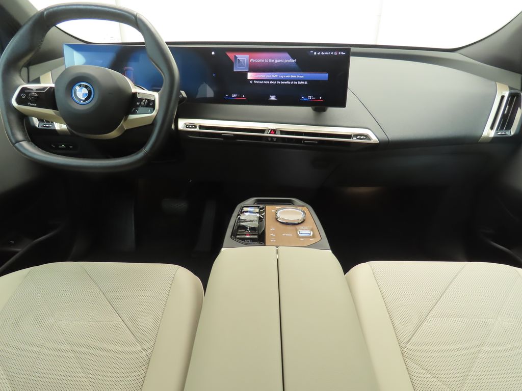 Thumbnail: 2023 BMW iX - 13