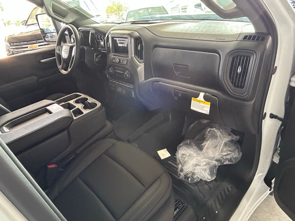 New 2026 Summit White Chevrolet Work Truck image 13