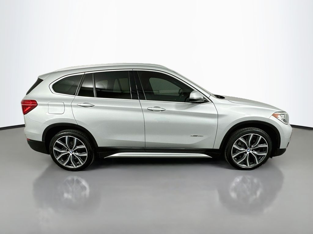 Thumbnail: 2018 BMW X1 - 4