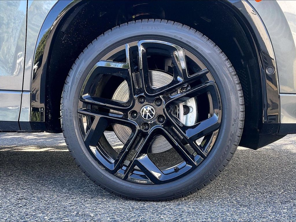 2026 Volkswagen Tiguan — photo 7