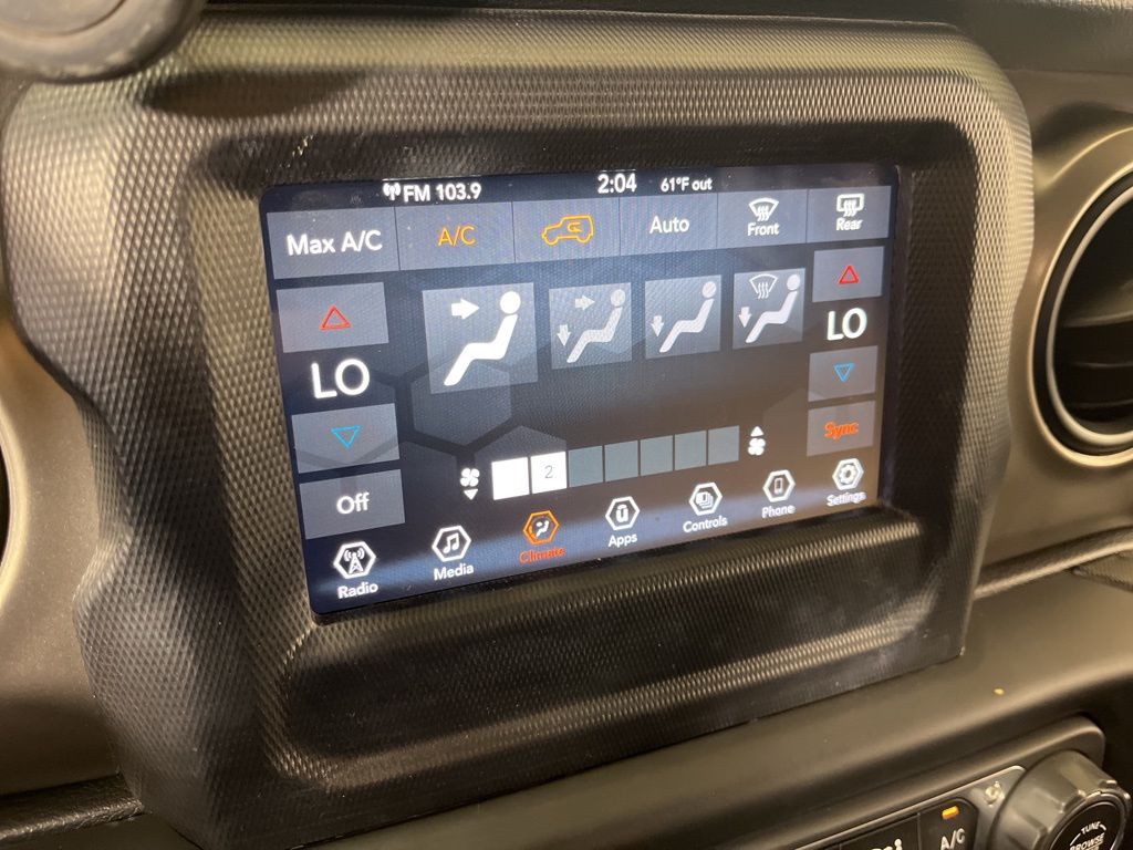 Thumbnail: 2021 Jeep Wrangler - 27