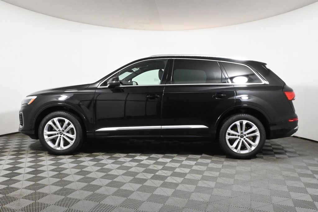 2025 Audi Q7 Premium 2