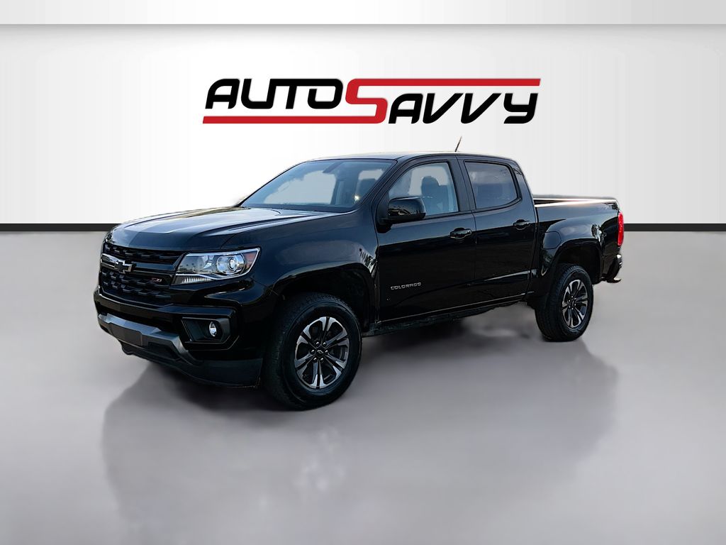 Used 2022 Black Chevrolet Z71 image 3
