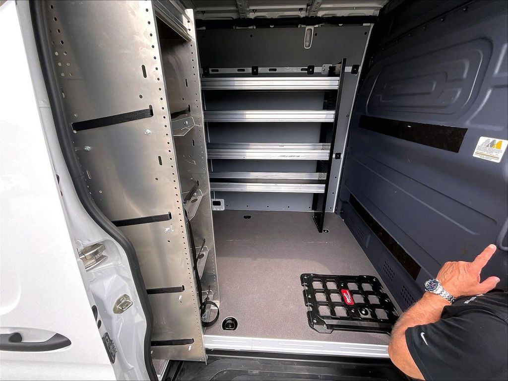 2025 Mercedes-Benz Sprinter 2500 — photo 16