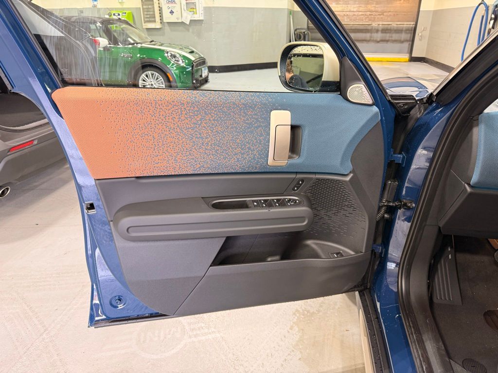 Thumbnail: 2026 MINI Cooper Countryman - 10