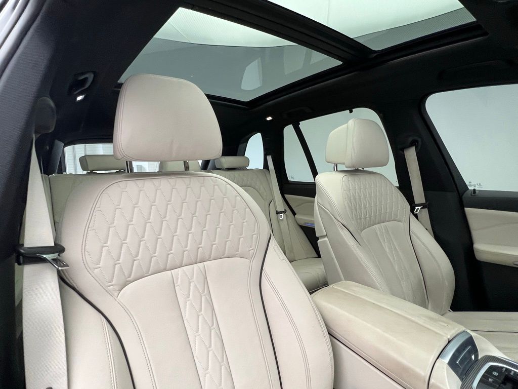 Thumbnail: 2021 BMW X5 - 7