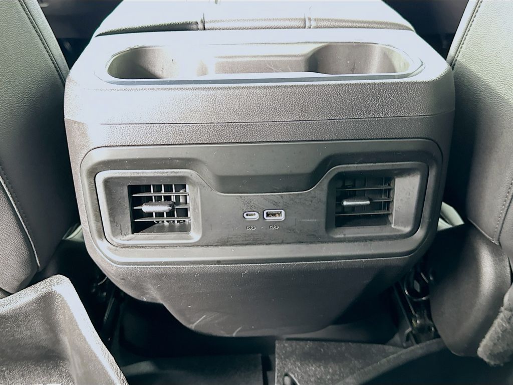 Thumbnail: 2022 Chevrolet Silverado 1500 - 26