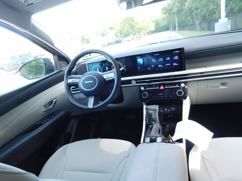 Thumbnail: 2025 Hyundai Tucson - 6
