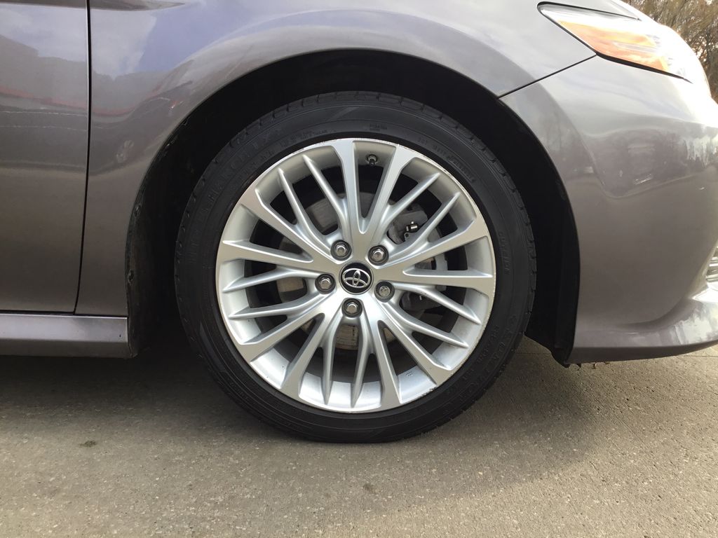 Thumbnail: 2019 Toyota Camry - 12
