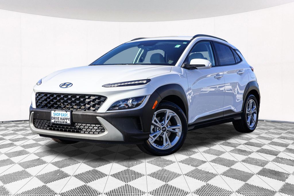 2022 Hyundai Kona SEL 2