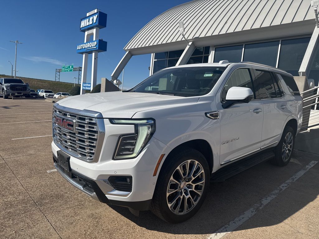 2025 GMC Yukon Denali 4WD