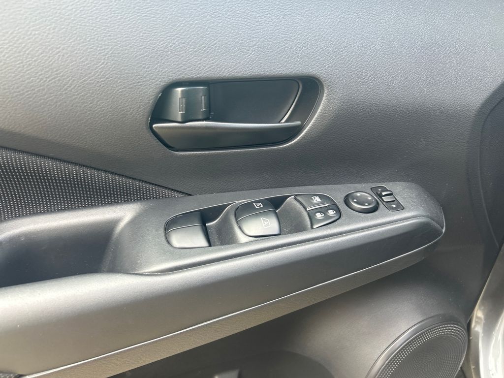 2025 Nissan Kicks Play S - 11