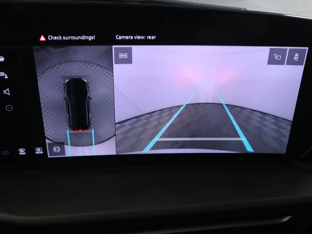 Thumbnail: 2025 Audi Q5 - 17