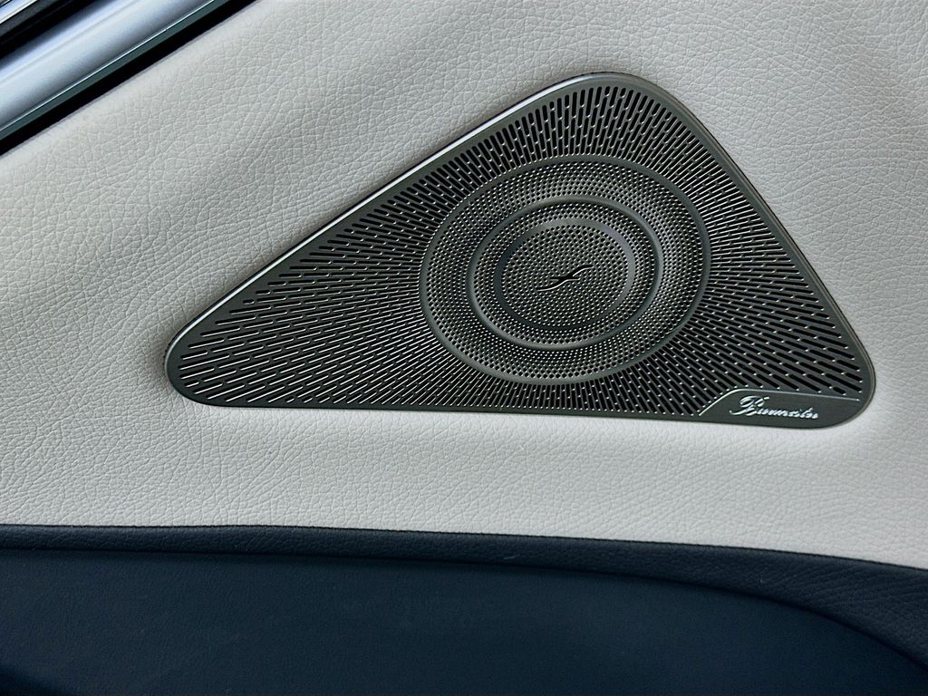 Thumbnail: 2023 Mercedes-Benz S-Class - 19
