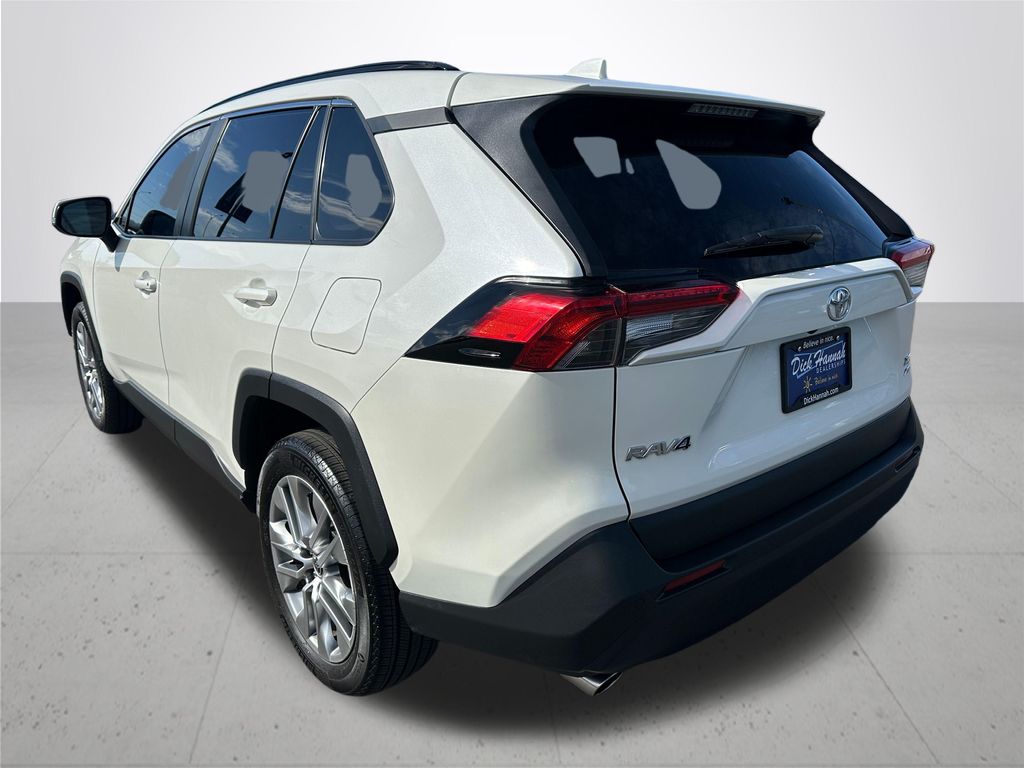 2022 Toyota RAV4 XLE Premium