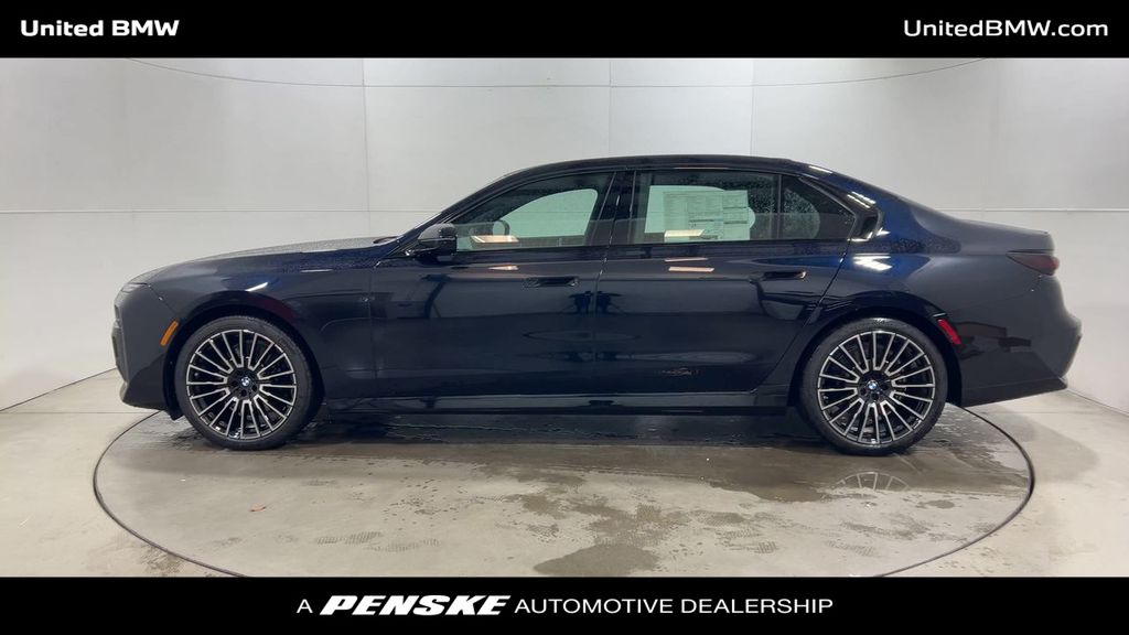 2025 BMW 7 Series 740i 5