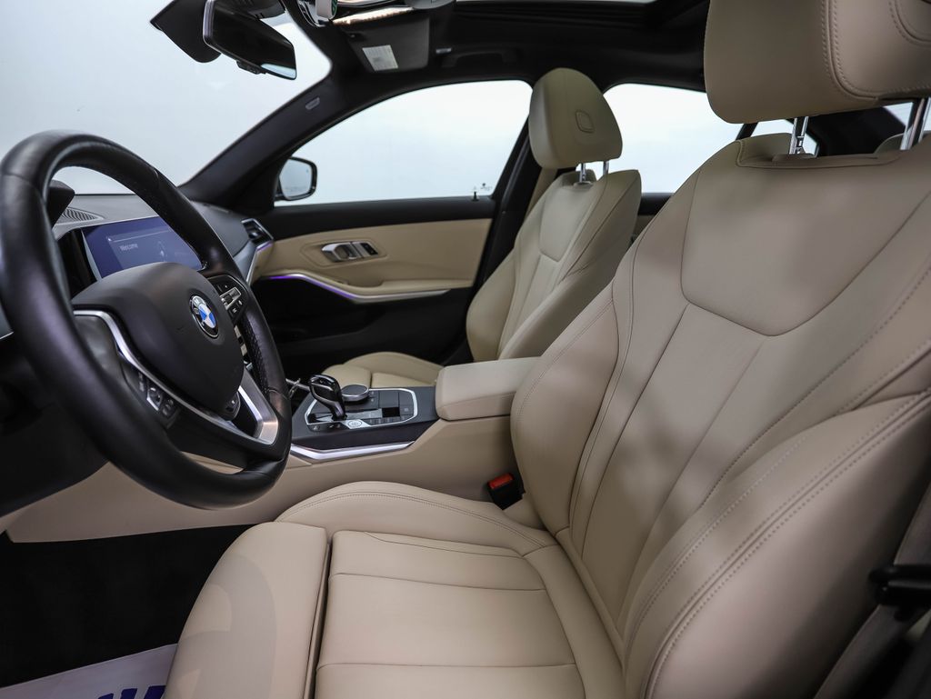 Thumbnail: 2021 BMW 3 Series - 11