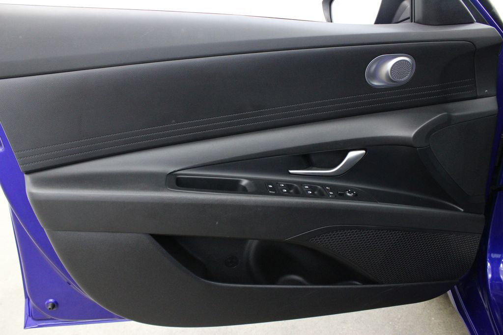 used 2024 Hyundai Elantra car