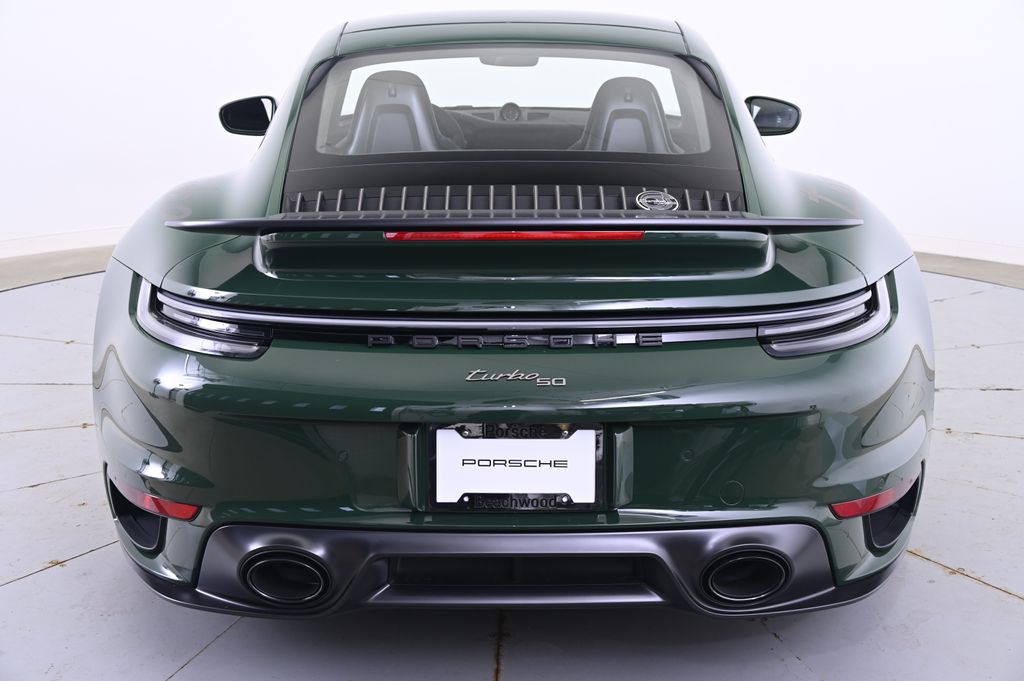 Thumbnail: 2025 Porsche 911 - 6
