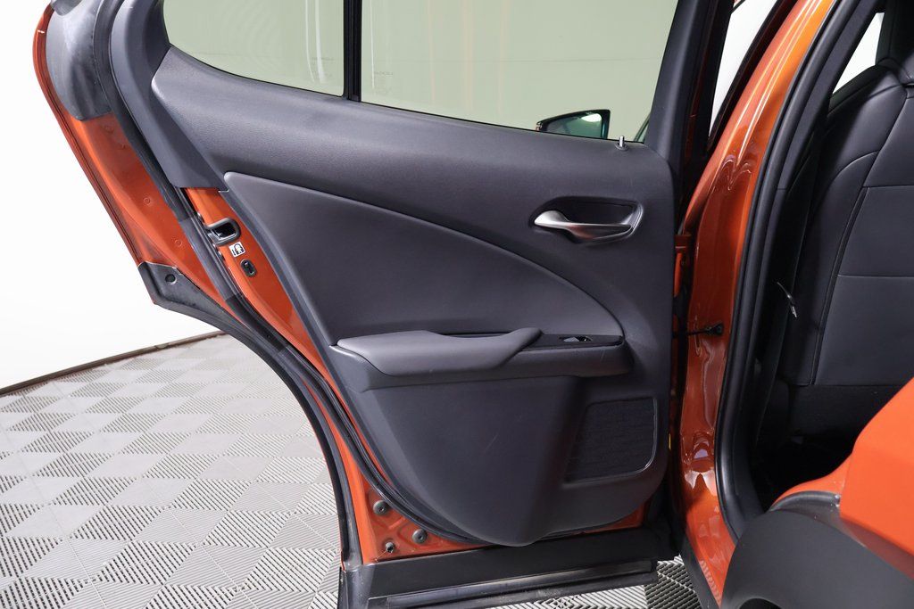 Thumbnail: 2021 Lexus UX - 13