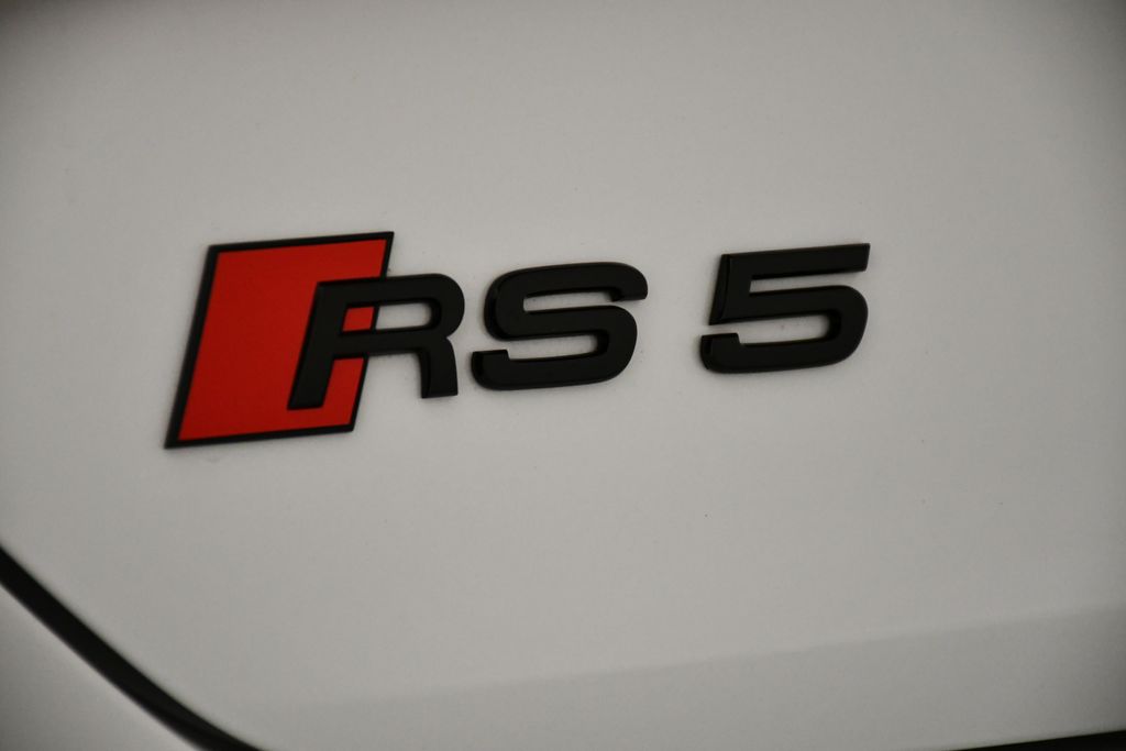 2024 Audi RS 5  9