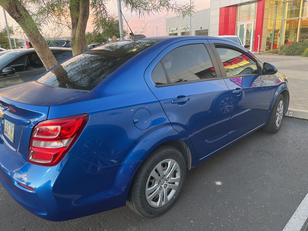 2017 Chevrolet Sonic LS 4